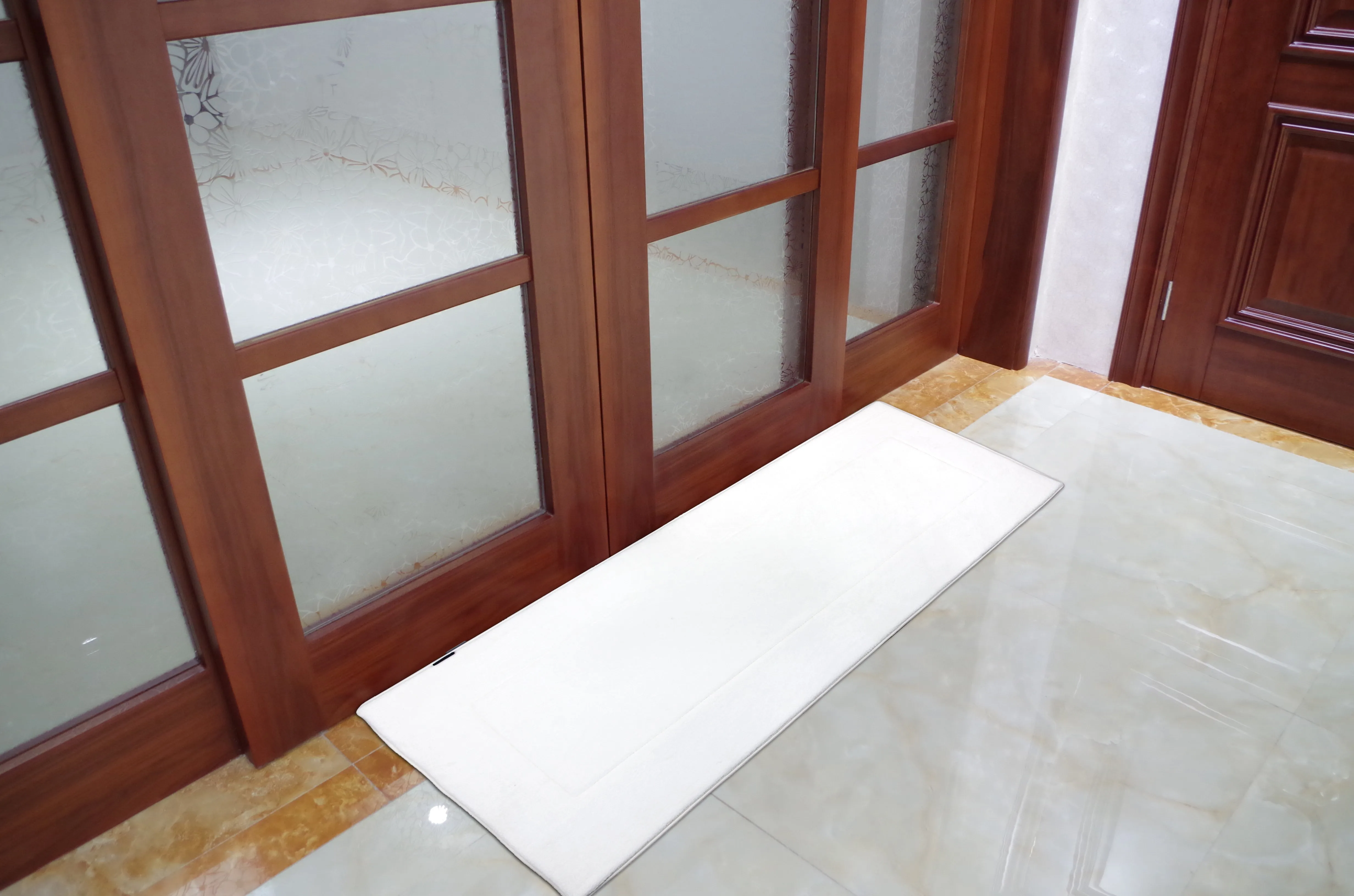Memory Foam Runner in White, 2 x 5 ft